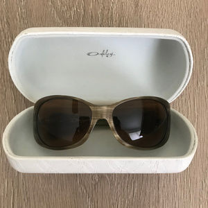 OAKLEY DANGEROUS Women’s Sunglasses w/ Case